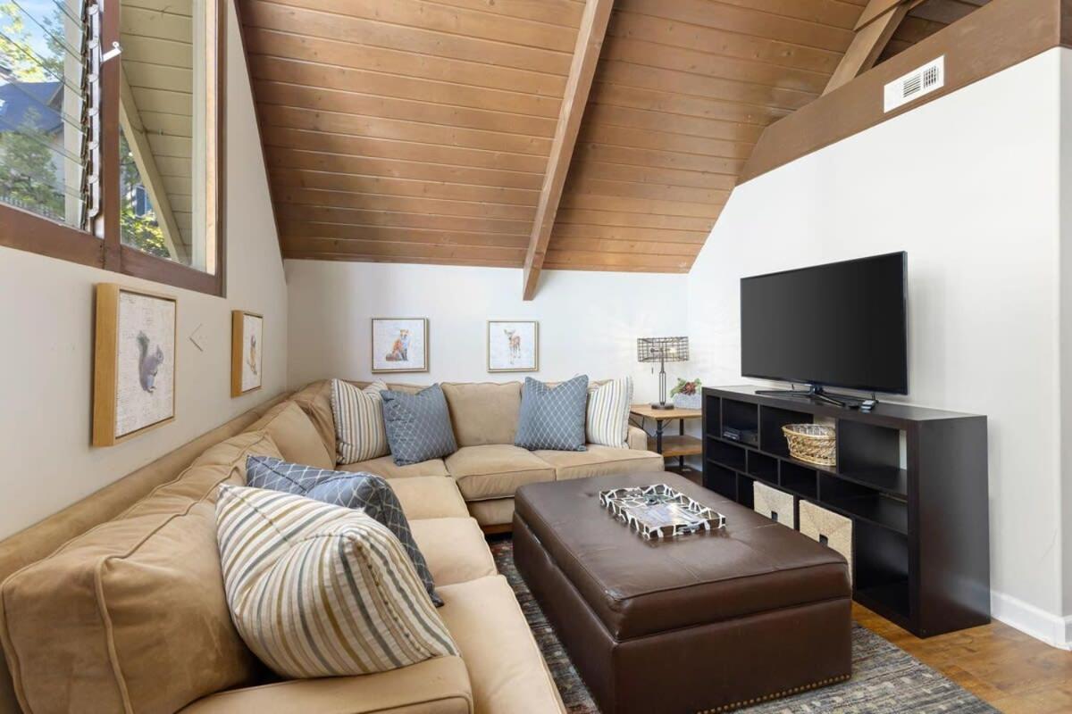 Snowflower Cabin Modern Luxe, 2 Level, 1500 Sqft, Ac, View, Dogs, Walk To Village Lake Arrowhead Exterior photo